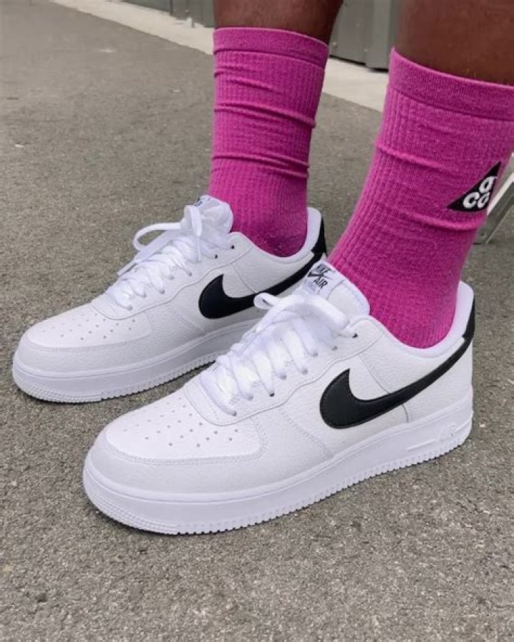 Can Air Force 1 survive a nuke?
