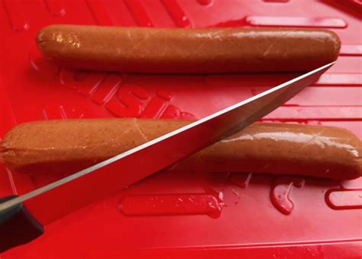 Should you score hot dogs?