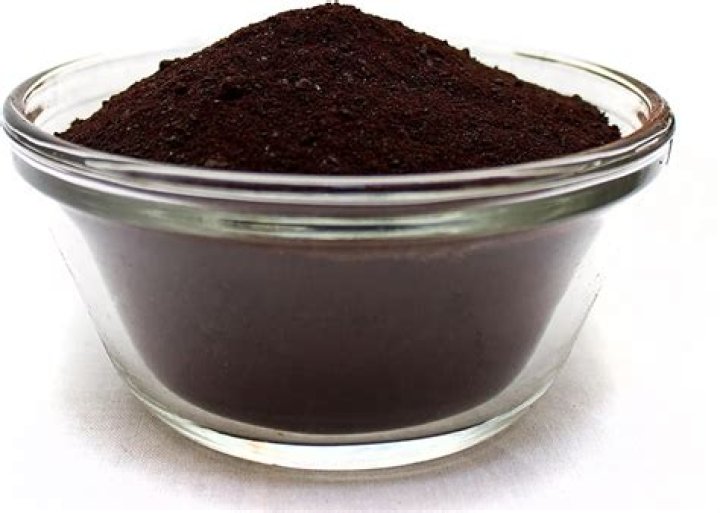 What are the disadvantages of blood meal?