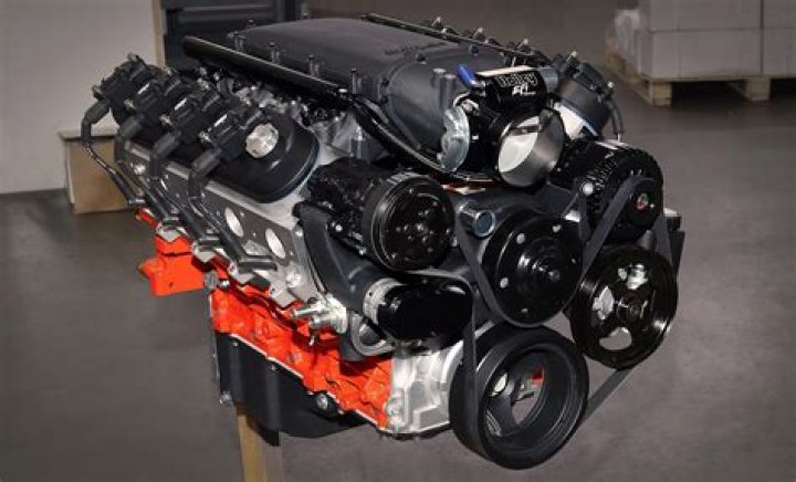 What engine was in the 1M?